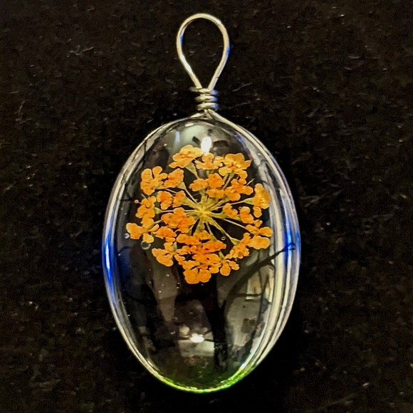 Pendants - Picture 5 of 10